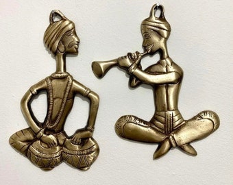 Par de músicos de latón para colgar en la pared para decoración del hogar y la oficina, regalos de Navidad