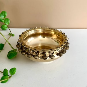 Brass Urli Traditional Bowl with Bells;15cm ghungroo Urli;Centre Table Deco;Decoration Basket;Vintage flower candle holder;Diwali home Decor