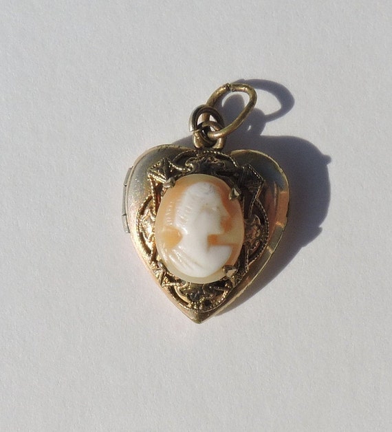 Cameo Heart Locket 30's 1/20 12 K Vintage