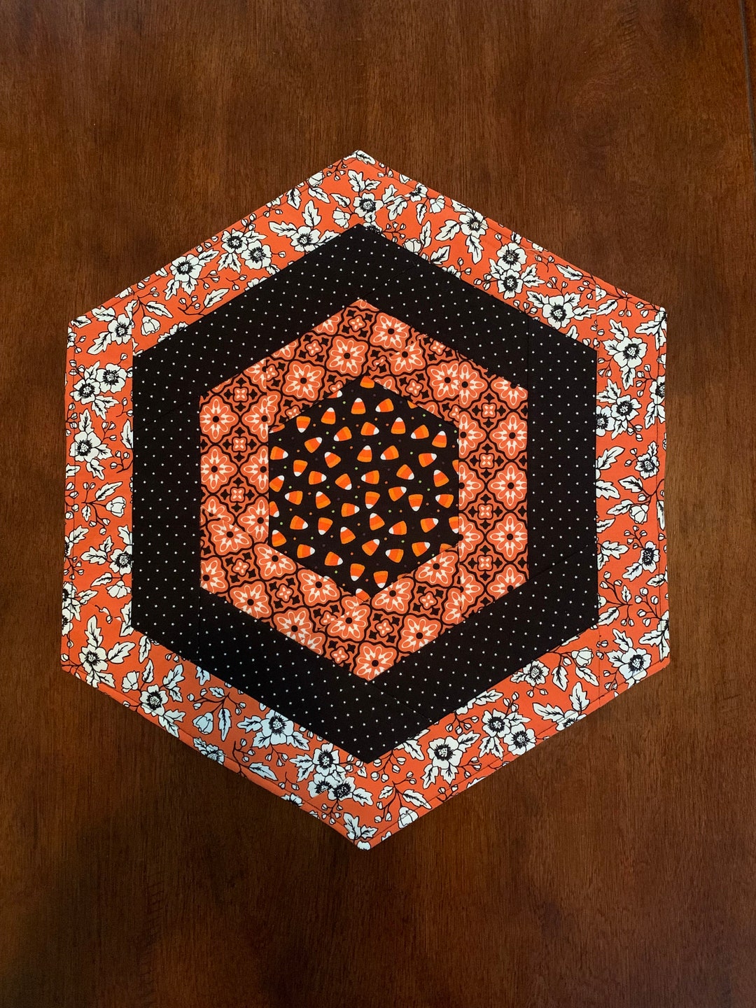 Quilted Table Topper Halloween Theme - Etsy