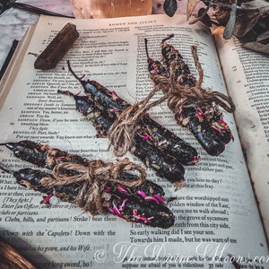 Banishing / Return to Sender / Protection Mini Taper Candles x 2 - Shield - Banish Spells - Blocker Candle - Spell Candle - Set of 2