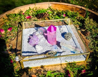 Zen Protection Crystal Garden, Glass, Large Violet Quartz Point, Healing Crystals, Spell Garden, Protection Garden, Divine, Earth Elements.