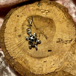 Upcycled, Vintage Green Turtle clasp weight, necklace counterweight pendant, One of a kind, Repurposed, sustainable jewelry