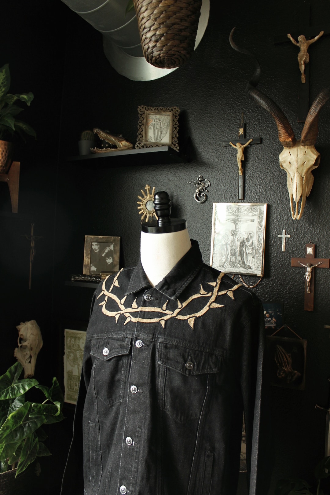 ◇RONRON◇ NEEDLEWORK WESTERN DENIM JACKET WHITE Women's White Stretch Denim Embroidered Jacket | Ruby Rd.