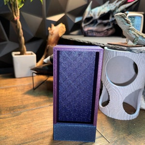 COMPACT Bearded Dragon Reptile Feeder Box - Now Sized for Adults & Juveniles Customized 2-3WK TAT