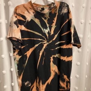 Bleach Tie-Dye T-Shirt - Size: Large