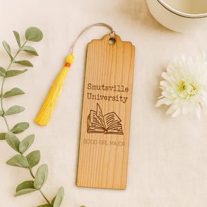 Smutsville University Bookmark – Good Girl Major Book Lover Gift – Funny Smut Bookmark for Romance Readers – Spicy BookTok Accessory