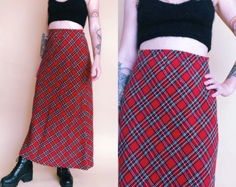 1970s Vintage Red Plaid Wool Skirt