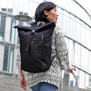 Bomence ULTRA LIGHT Rolltop Eco Backpack for women and men, water-repellent, made from recycled PET bottles, black