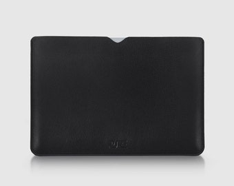 PURE 13" MacBook Lederhülle AVIOR Black aus feinstem vollnarbigen Nappaleder