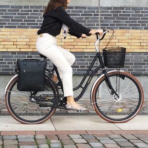 Weathergoods Sweden Urban BLACK Fahrradtasche schwarz aus hochwertigem veganen Leder Laptoptasche Bild 3