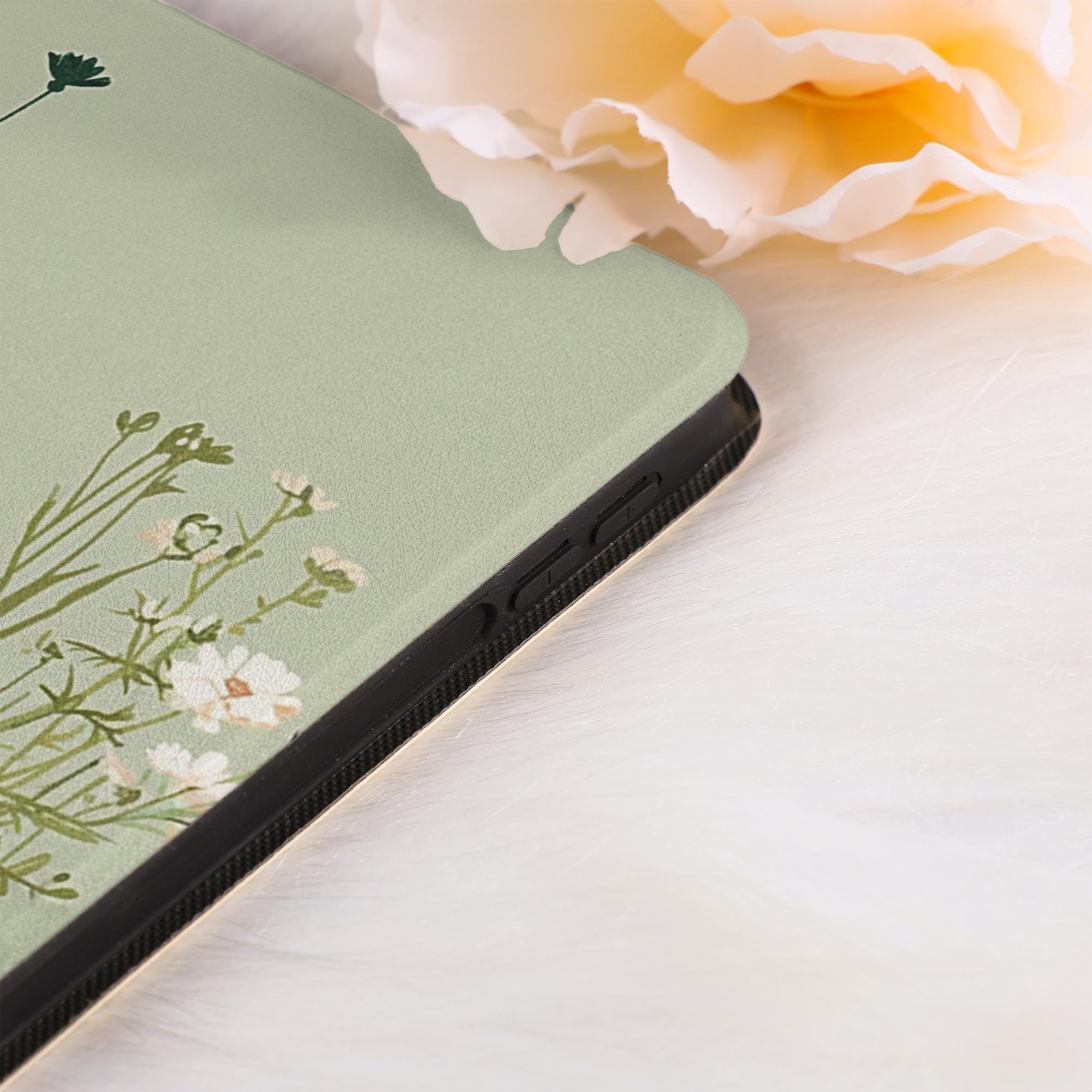 Green Wildflowers iPad Case Cover For iPad Air 4/5,iPad 10/9/8,iPad 9.7&quot; 10.2&quot; 10.9&quot; 11&quot; 12.9 inch,iPad Mini iPad 2022 2021 Pro Case