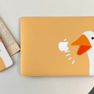 Cartoon Goose Yellow MacBook Shell Case Cover For New MacBook Pro 13 14 15 16 ,M1 M2 Air 13 A2681, A2337, A2338, Apple Laptop 2022 2021 2020