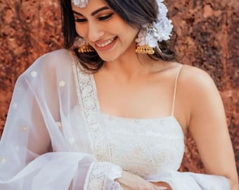 White Flower Bridal Jewelry Set: Handmade Wedding Accessories
