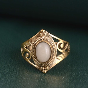 Moonstone Ring, Brass Ring, Gemstone brass Ring, Handmade Ring, Vintage Ring, Boho Ring, Antique Ring, Wedding Ring, Gift for her