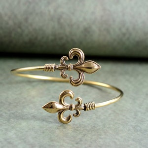 Fleur de Lis vergulde armband, verstelbare armband, cadeau voor haar, Fleur de Lys-sieraden, juwelen voor vrouw, gepersonaliseerde sieraden