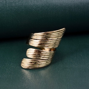 Gold Feather Ring, Solid Yellow Gold Brass Feather Ring, Feather Jewelry, Dainty Ring, Statement Ring, Boho Ring, Gold Jewelry, Angel Wings