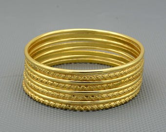 Armband i guldmässing: Tjockt, grovt stapelbart armband