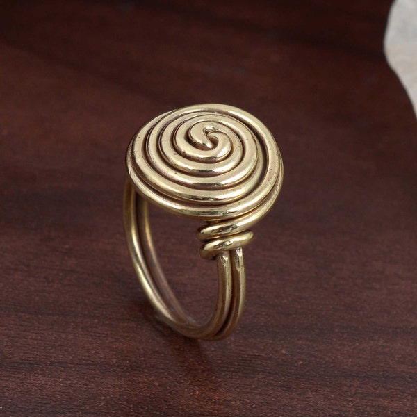 Spiral Ring, Hypnotic Ring, Spiral Brass Ring, Swirl Ring, Gold Wired Ring, Handmade Dainty Ring, Boho Ring, Wired Band, Spiral Band