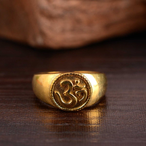 Om signet ring, Brass Ohm Ring, Buddhist ring, Meditation ring, Mantra ring, Gold brass ring, gift for her and him