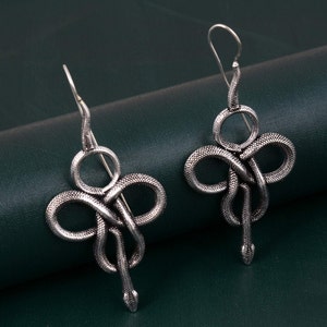SNAKE EARRINGS