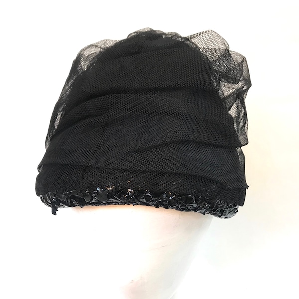 Chapeau rétro et vintage type bonnet boule