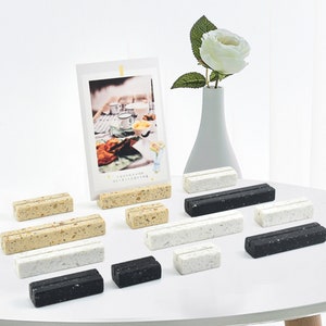 Tarjetero moderno de terrazo, porta calendario de terrazo de 3 colores, decoración de terrazo, portafotos, portaetiquetas, soportes para invitaciones (inactivo)
