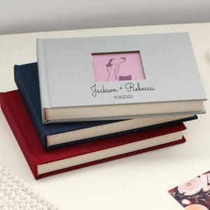 Album Fotografico artigianale elegante in Tessuto Alcantara, Personalizzabile con Incisione