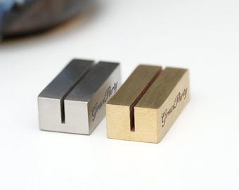 30 mm x 15 mm mosiężny uchwyt na karty ze stali nierdzewnej, uchwyt na zdjęcia, niestandardowe grawerowane identyfikatory, uchwyty na numery stołów, stojaki na zaproszenia