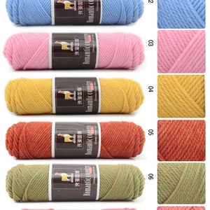 May include: A selection of yarn skeins in various colors, including white, light blue, pink, yellow, orange, green, and red. The yarn is labeled "Romantic Country" and features a llama logo.