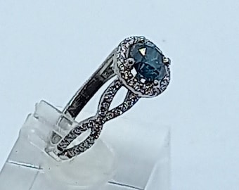White gold ring