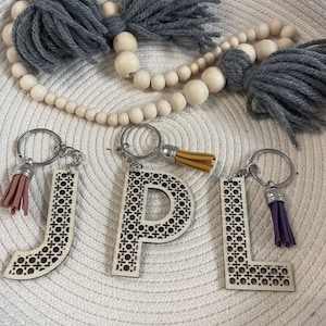Porte-clé alphabet personnalisé en rotin, porte-clé lettre, rotin, porte-clé lettre, porte-clé alphabet, porte-clé personnalisé, porte-clé