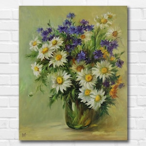 Floral oil painting on canvas, Daisies bouquet in vase painting, Wildflowers painting, Chamomile still life, Flower art, Cornflowers art