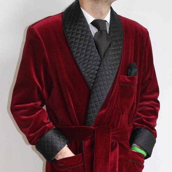 Men long Smoking Robe Jacket in Maroon and green Quilted Velvet New arrival for Elegant Hosting Evening Party Wear Long Coat