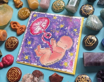 Kosmische baarmoeder babyzwangerschapskaart: aquarel anatomische kunst