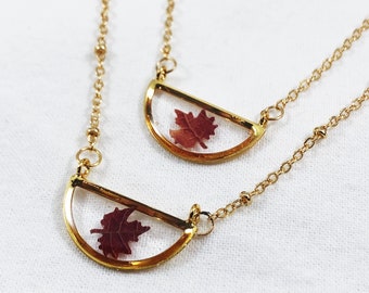 Gold leaf necklace, Fall necklace, Maple leaf pendant, Botanical necklace, Terrarium necklace, Christmas gift for her, Autumn leaf necklace