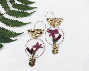 Pressed flower earrings, Terrarium earrings, Preserved flowers, Mother's Day gift from friend, Best friend gifts, Botanical earrings