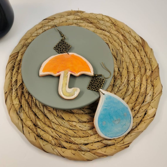 Umbrella and raindrop earrings for autumn