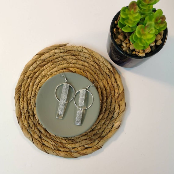 Monimalist clear and silver glitter earrings
