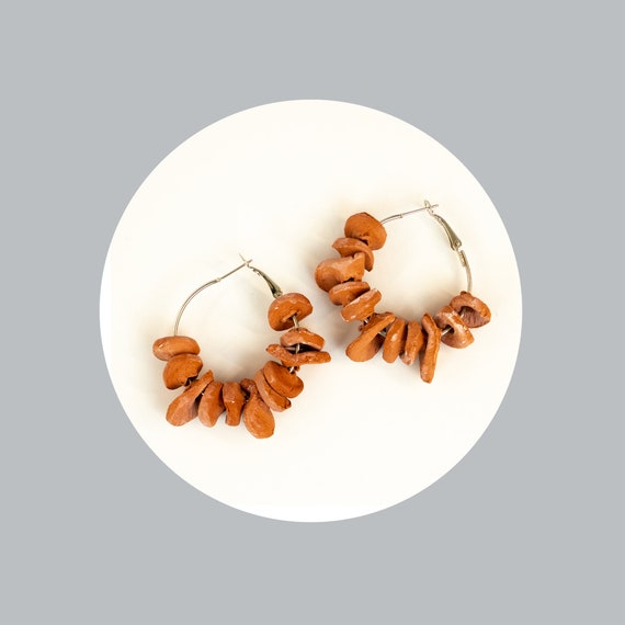 Minimalist earrings out of air dry clay