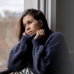 Katarina Sweater - Knitting machine PDF pattern for beginners.