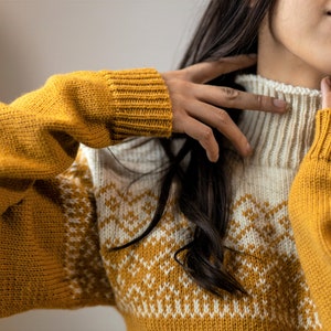 Sigrid Sweater - Knitting machine PDF pattern for beginners.