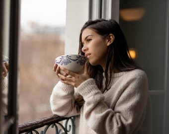 Aria Sweater - Knitting machine PDF pattern for beginners.