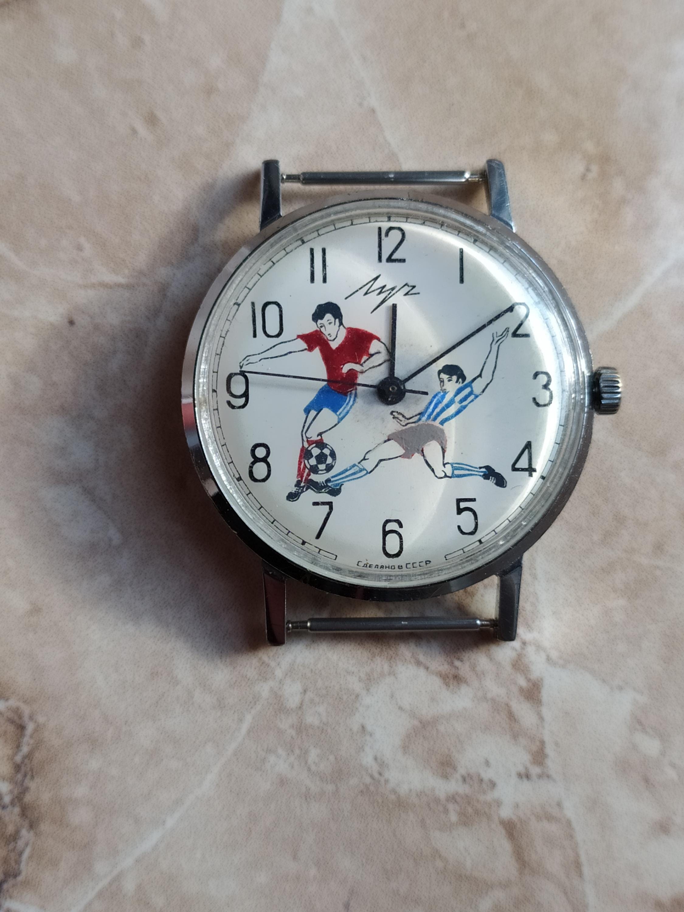 Vintage mechanisch Luch-horloge: USSR 23 juwelen, ultradunne kast