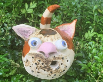 Keramik Rosenkugel - Gartenkeramik - lustige Keramikkugel - freches Kätzchen