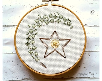 Blackwork Hanging Star and Spruce Branch Christmas pattern | Instant download | Christmas decoration | Home décor