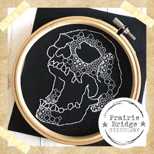 Screaming skull blackwork embroidery pattern | Instant digital download | Medical gift