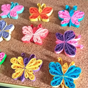 Quilled vlinderpapier quilling handgemaakte decoraties, feestdecoraties, papieren vlinders, wanddecoraties, jubileumdecoraties.