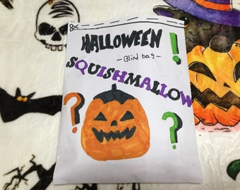 Papierowa, miękka torba na Halloween w kształcie squishmallow
