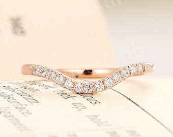 Vintage Round Cut Moissanite Wedding Band,14K Rose Gold Chevron Band,Antique Pave Stacking Matching Band,Anniversary Promise Bridal Band